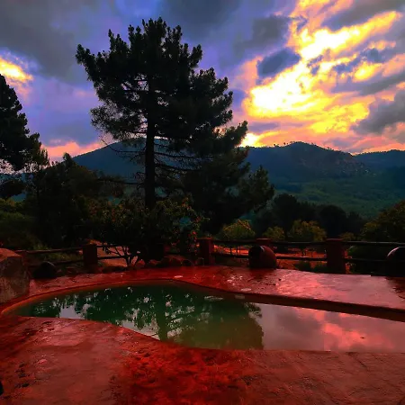 Refugio Perdigones Kır Evi *